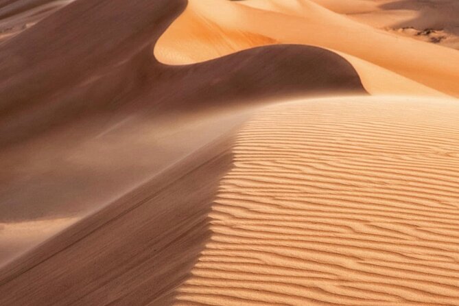 Luxury Sunset Desert Safari - Guides, vehicles, and the small-group advantage