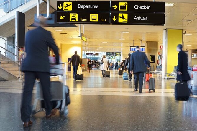 Muscat: Airport Private Transfer to/from all Muscat Hotels - Hotel to Airport: The Return Ride