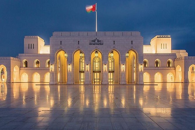 Muscat By Night - Muttrah Souq, fragrances, and the pleasure of bargaining
