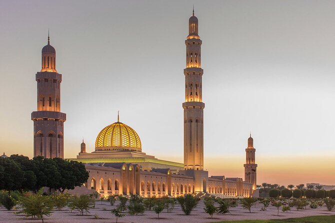 Muscat City Tour Half Day - An hour among the lanes of Muttrah Souq