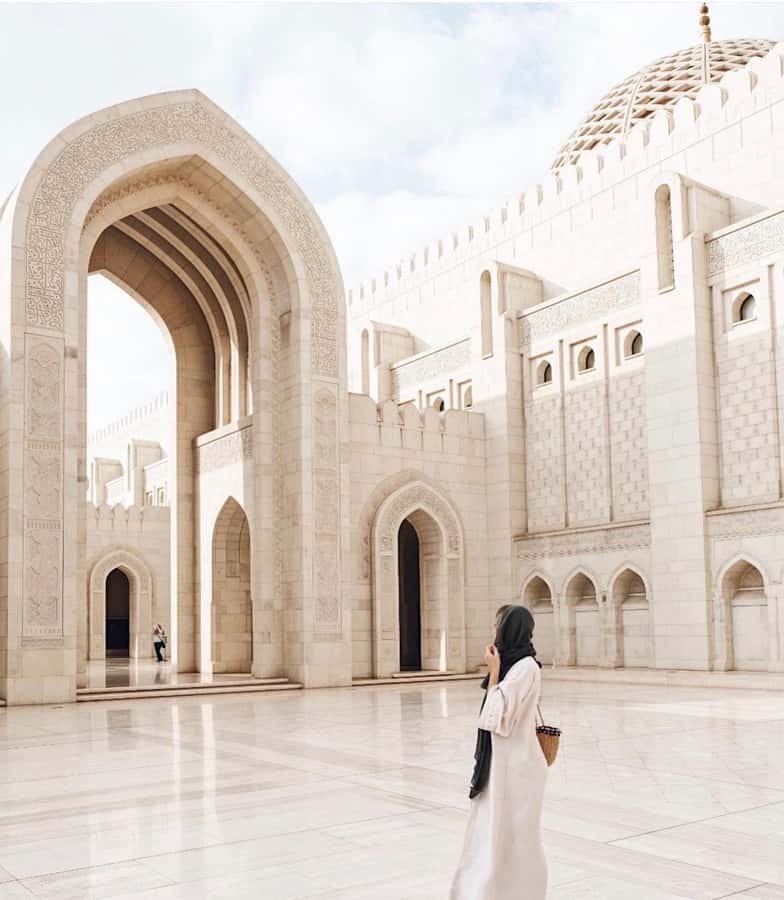 muscat city tour with pick up SMALL GROUP 7 PEOPLE MAX - What $100 per person really buys you