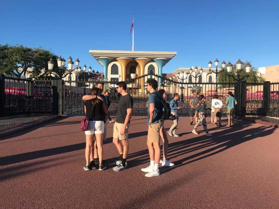 Muscat: Day Tour with Omani Lunch, Hotel Pickup, and Airfare - The essential facts at a glance