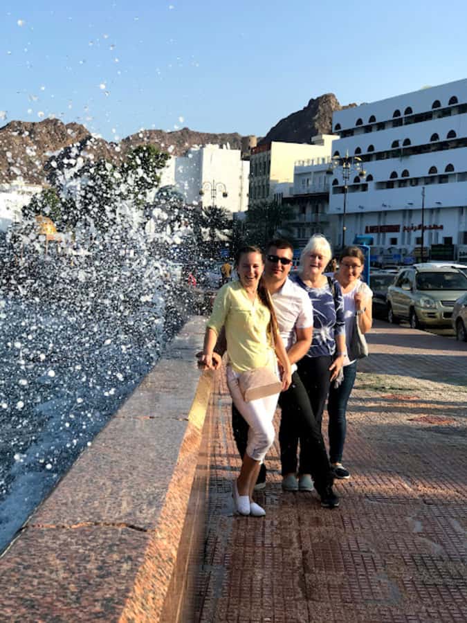 Muscat: Day Tour with Omani Lunch, Hotel Pickup, and Airfare - Forts, palace, and the old city