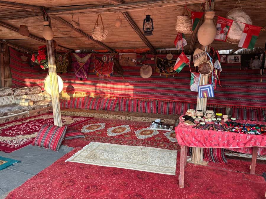 Muscat: Desert Sunset &Wadi Bnai Khalid Full-Day Tour+Lunch - Entering the Wahiba Sands
