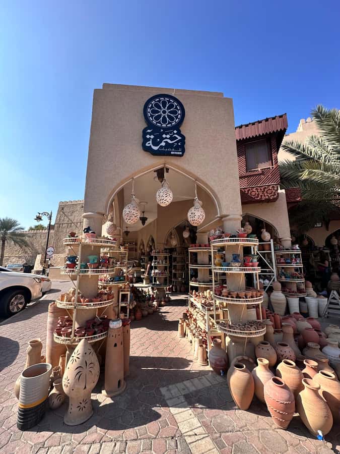 Muscat : Explore Nizwa Fort and Souq Jebel Akhdar - Who should choose this Oman day trip?