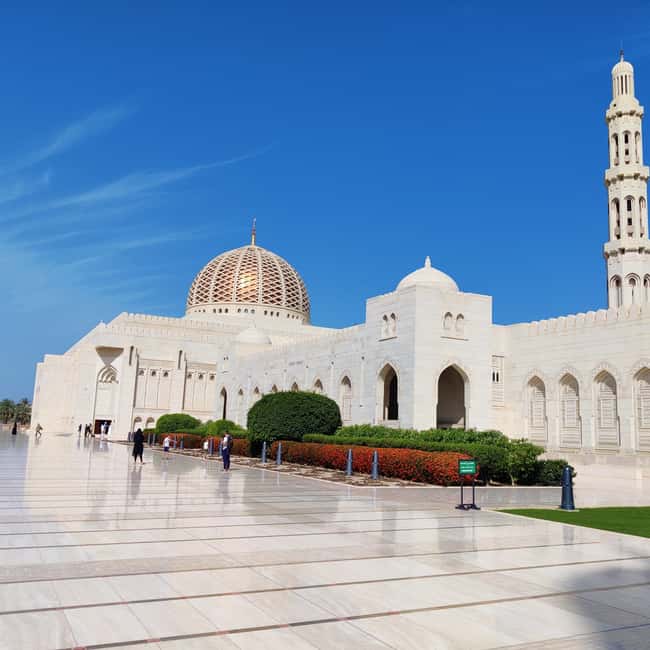 Muscat: Full-Day Private City Tour by luxury Car with Guide - What the $120 price really covers
