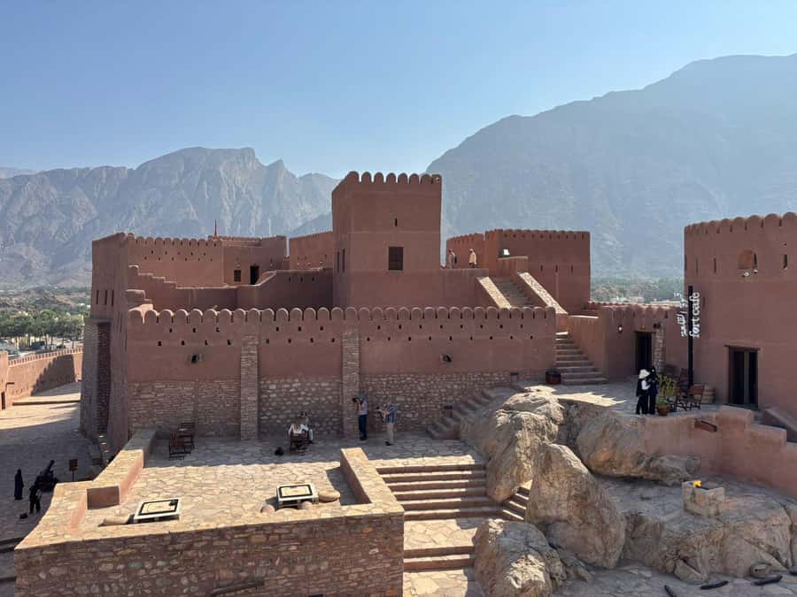 Muscat: full day tour to Nakhal, Rustaq and hot springs - A traditional Omani lunch in the middle of the day