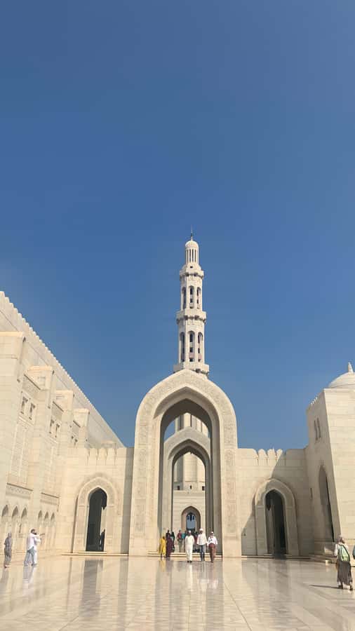 Muscat: Group City Tour with Pickup and Lunch or Dinner - Key points at a glance