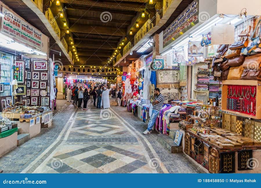 Muscat: Guided Landmarks Tour - Old Muscat, Al Alam Palace, and the Portuguese forts