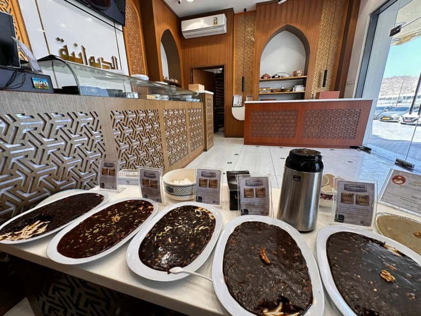 Muscat: Guided Walking Tour of Corniche, Souq & Mutrah Fort - Starting beside the Mutrah Fish Market