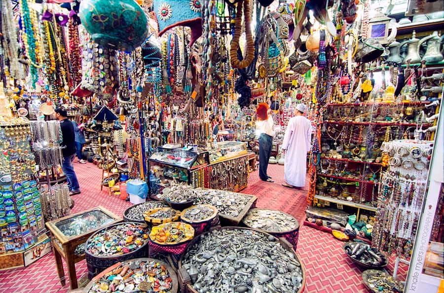 Muscat: Half-Day Sightseeing Essentials Tour and Audio Guide - Bait Al Zubair Museum explains Omani culture