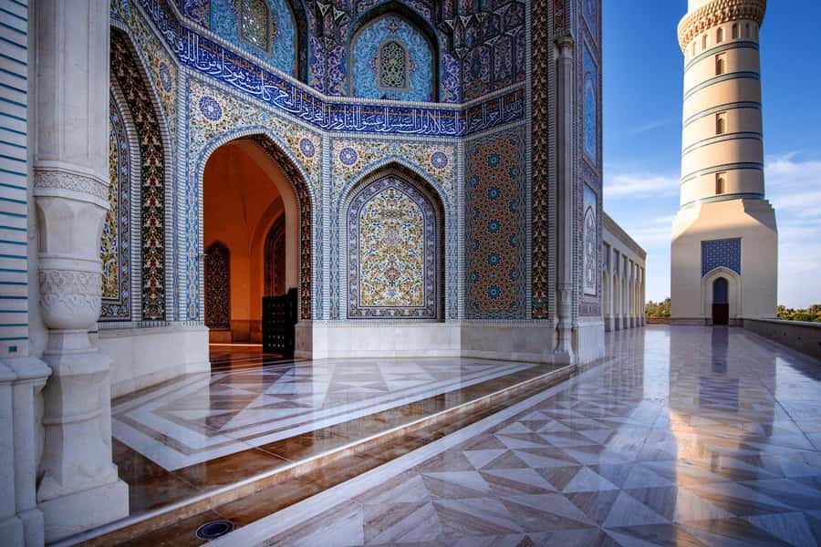 Muscat life and culture (private tour) - Mutrah Souq: start with Muscat’s old trading quarter