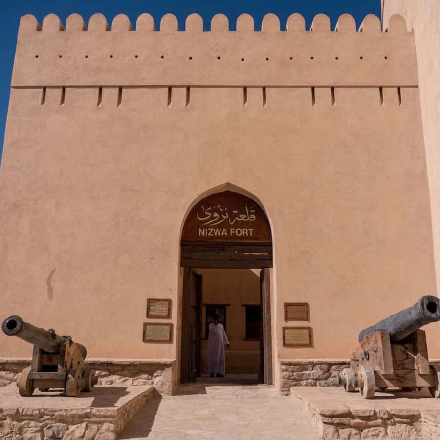 Muscat: Nizwa and Jabal Shams- Full Day Tour - The climb to Jabal Shams