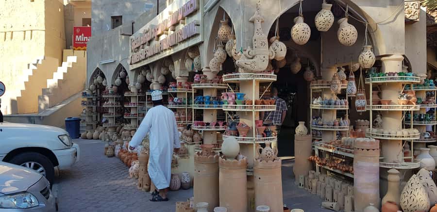 Muscat: Nizwa and Jabal Shams- Full Day Tour - Nizwa Souq: a calmer market visit