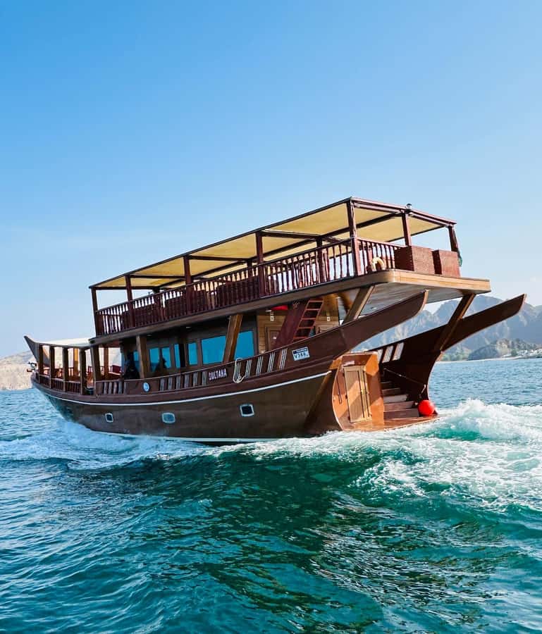 Muscat: Omani Dhow Coastal and Sunset Cruise - How the timing works in practice
