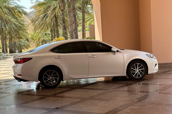 Muscat : private full-day luxury tour inside - Pickup, transport, and group size