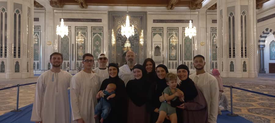 Muscat: Private Sightseeing Tour & Sultan Grand Mosque - Muttrah Souq and the smells of Oman