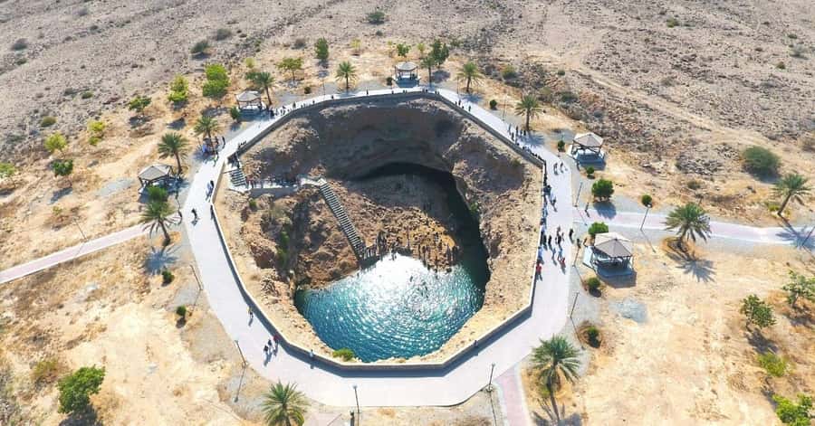 Muscat : Private trip to Wadi Shab + sinkhole - Key points before you book