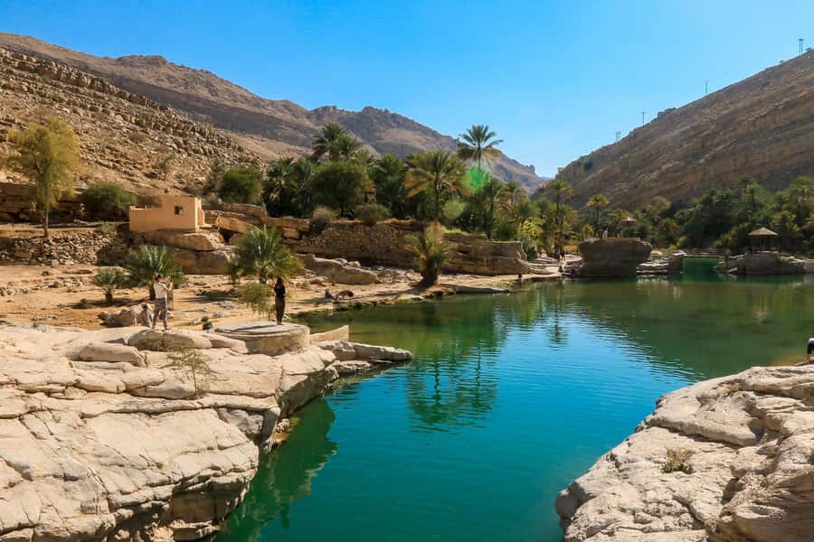 Muscat: Southern Treasures & Wadi Shab Tour with Audio Guide - Key details that shape the day