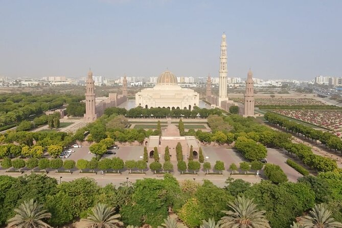 Muscat Tour Half Day - Seeing the Royal Opera House from the inside or outside