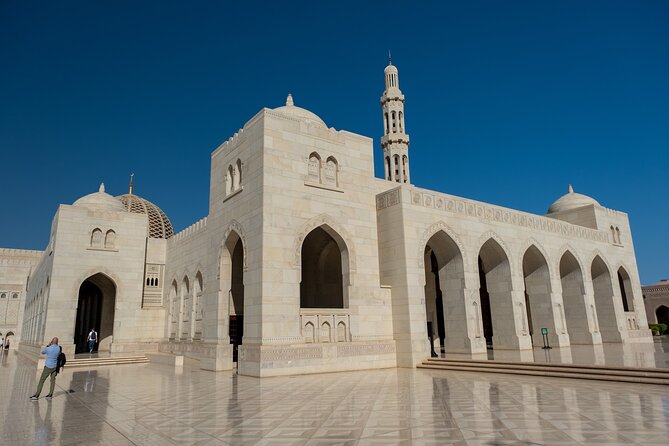 Muscat trasfer: airport trasfer to/from hotel in muscat - Arrival Service And Departure Service Are Not Quite The Same