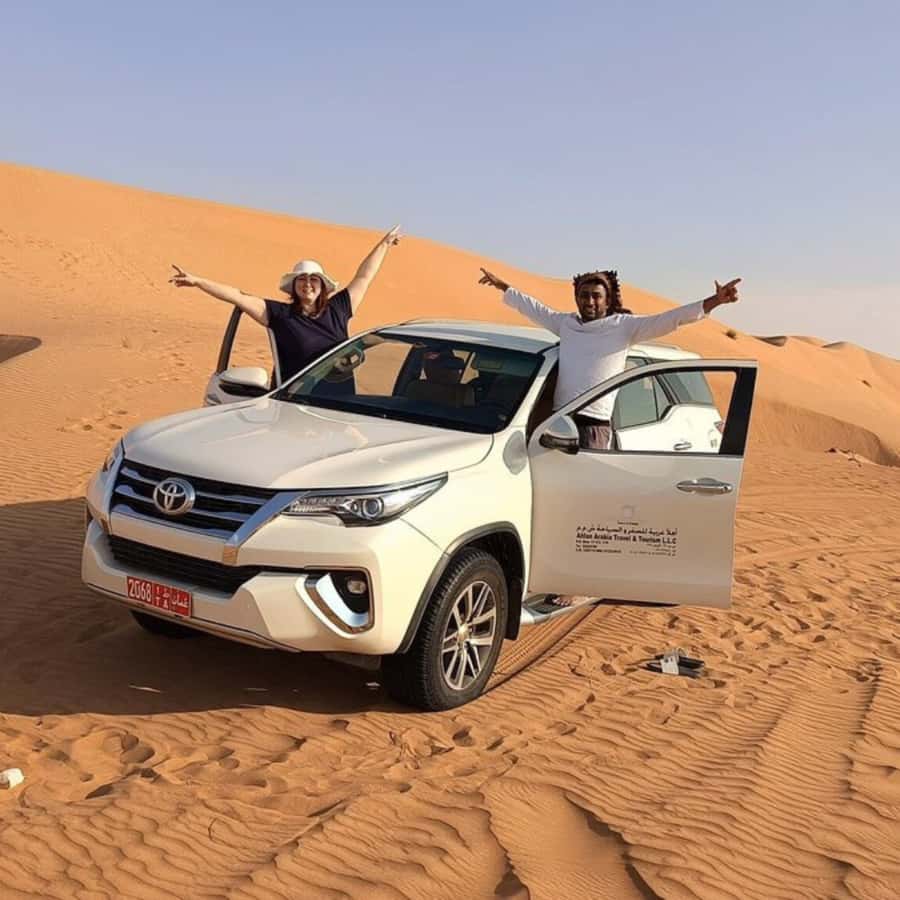 Muscat: Wahiba Sands Desert & Wadi Bani Khalid Full Day Tour - Meeting a Bedouin family in the desert