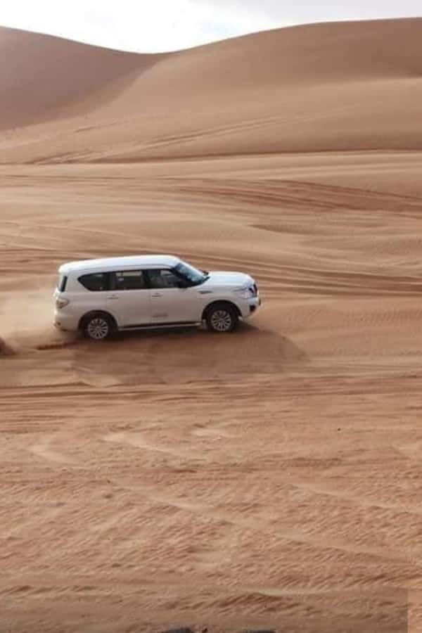 Muscat: Wahiba Sands, Wadi Bani Khalid Tour - Three hours among the Wahiba Sands