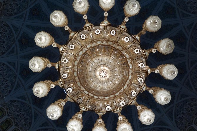 Mystical Muscat - Sultan Qaboos Grand Mosque: Muscat’s grand opening stop