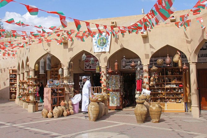 Nizwa , Bahla and Jabrin fort (tours and sightseeing) - Nizwa Souq: the day’s best people-watching stop