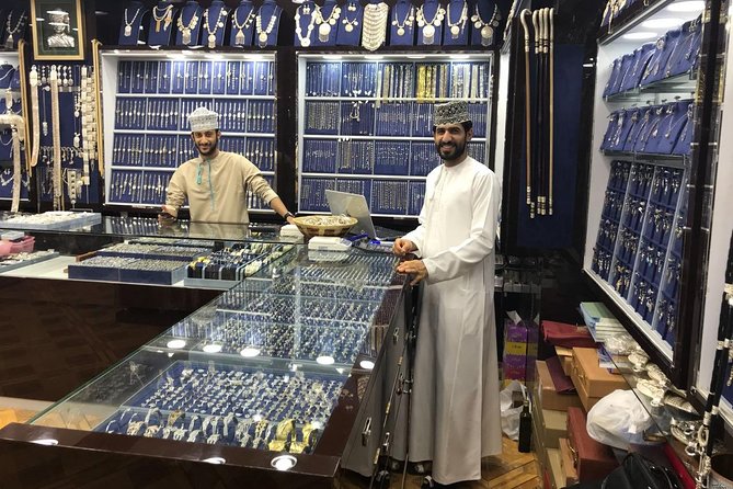 Nizwa Market, Nizwa Fort, Misfat Al Abriyeen, Jabal Shams - A long day from Muscat into Oman’s interior