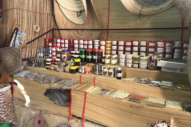 Nizwa Market, Nizwa Fort, Misfat Al Abriyeen, Jabal Shams - Jabal Shams and the Grand Canyon viewpoint
