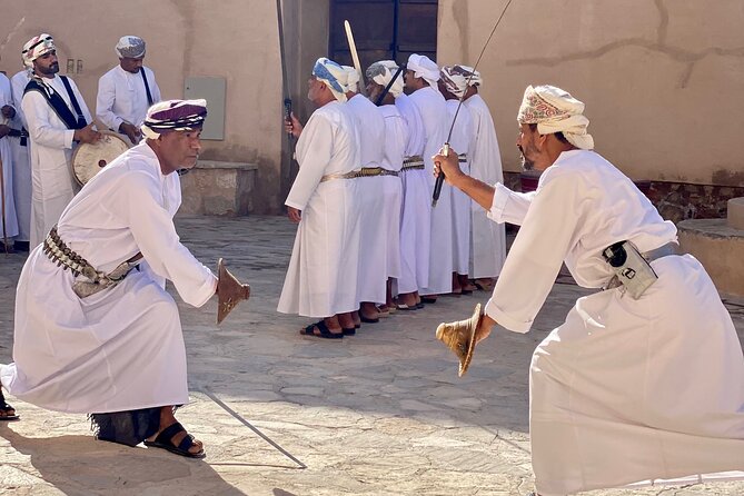 Old Nizwa and Akhdar Mountain with a local guide (private). - Five useful things to know before you book