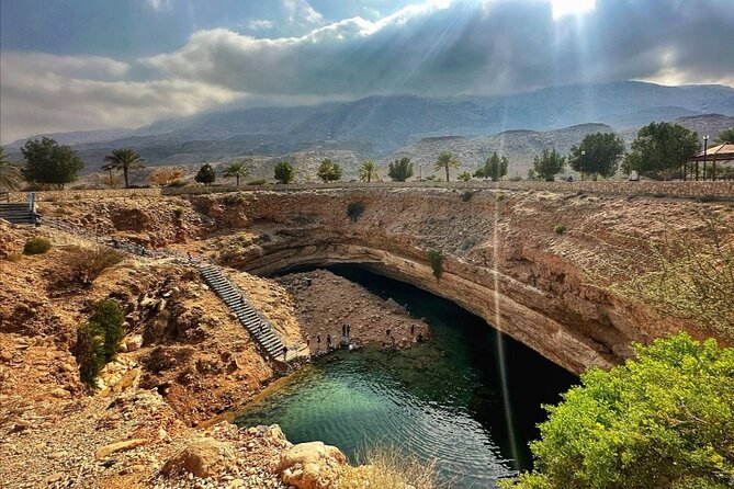 Oman 3-Days 2-Night Shared Roundtrip Tour – Explore Oman's Best - The guide and the small-group format