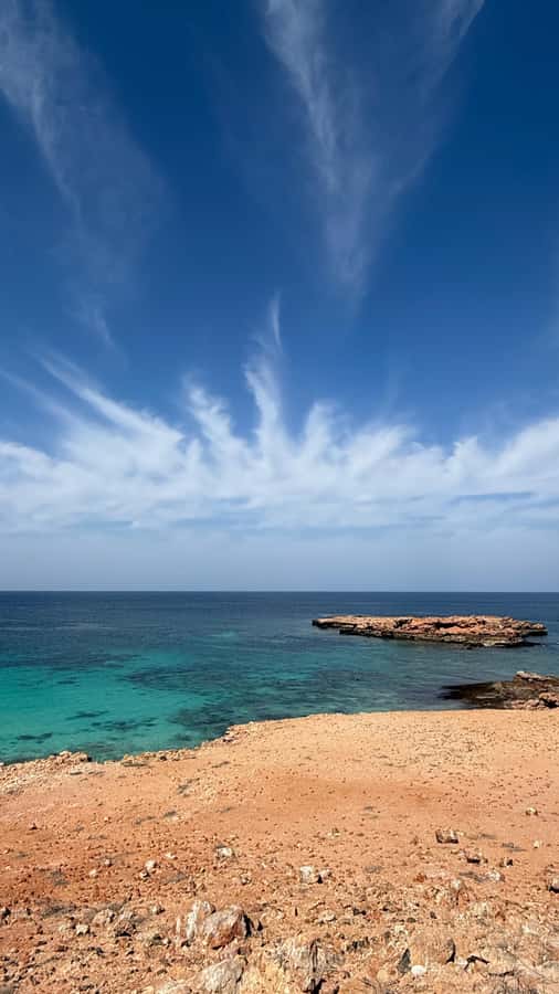 Oman: Daymaniyat Islands Visit and Snorkeling - Boat comfort, safety, and family use