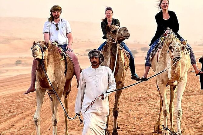 Oman Highlights: Wahiba Sands Desert & Wadi Bani Khalid Tour - Wahiba Sands and a welcome from a Bedouin family