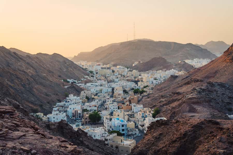 Oman: Private Muscat City Tour With Pick-up/ Drop-off - Bait Al Zubair and the National Museum: two different history lessons