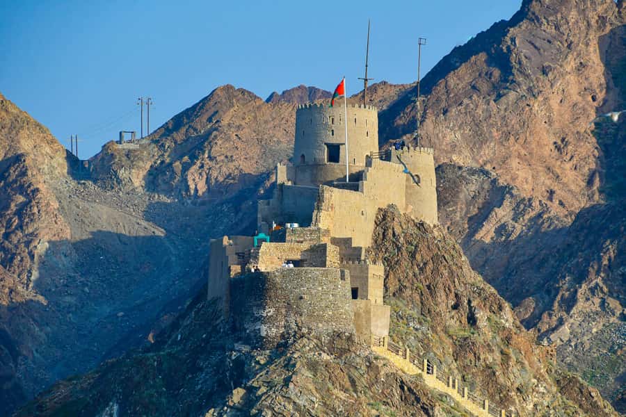 Oman: Private Muscat City Tour With Pick-up/ Drop-off - Sultan Qaboos Grand Mosque: start with the essential sight
