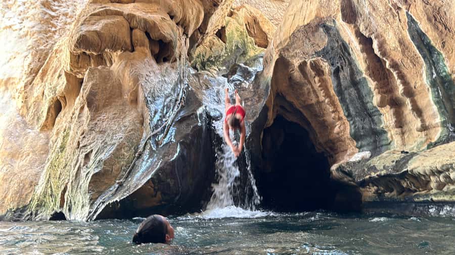 Oman’s Hidden Gems: Wadi Shab & Bimmah Sinkhole - Swimming at Wadi Shab: the part to plan for