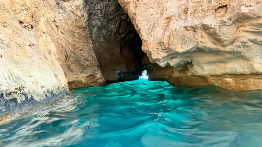 Oman’s Hidden Gems: Wadi Shab & Bimmah Sinkhole - The long drive from Muscat
