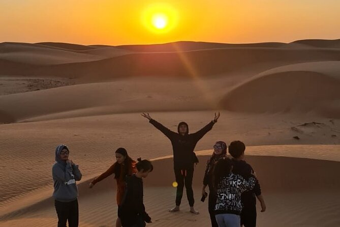 Private 4 Days & 3 Nights Roundtrip Camping Tours in Oman - Wadi Tiwi and Sur reveal Oman’s coastal traditions