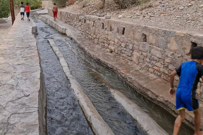Private Day-Tour in Nizwa and Jebel Akhdar - Practical advice before you book