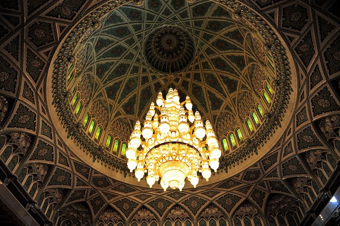 Private Day Trip to Grand Mosque & Wahiba Sands - Two very different sides of Oman in one day