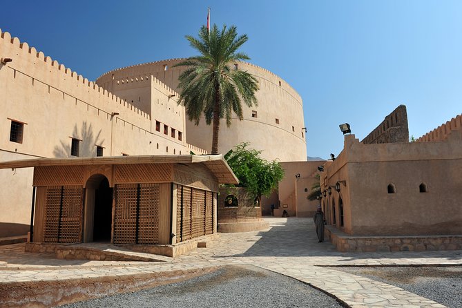 Private Day Trip to Nizwa & Jabal Shams (The Grand Canyon of Oman) - The road to Jabal Shams and Wadi Ghul