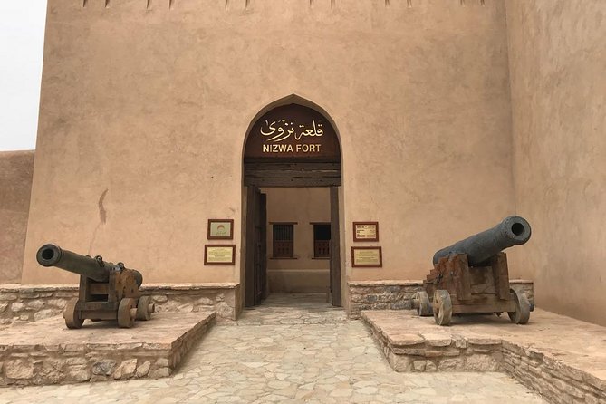 Private Day Trip to Nizwa & Jabal Shams (The Grand Canyon of Oman) - Lunch, shopping, and the real cost
