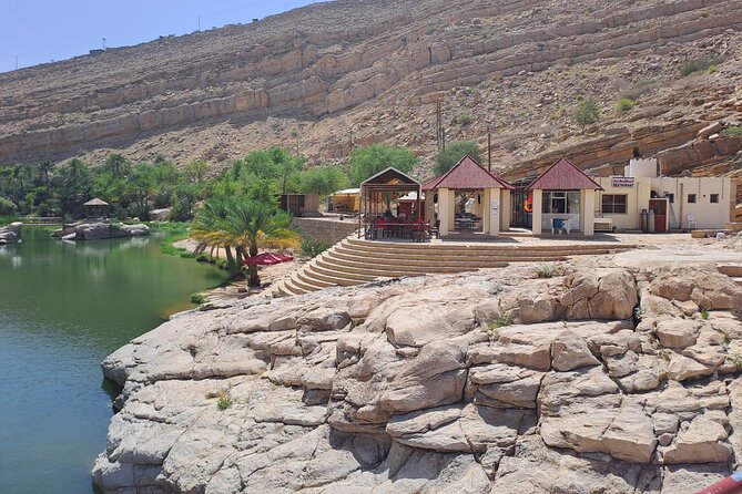 Private Desert and Wadi Tour in Oman - Why the guide can shape the day