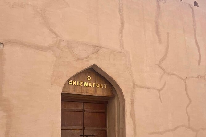 Private Explore Oman Grand Canyon, Jebel Shams and Nizwa - Timing, meals, and practical value