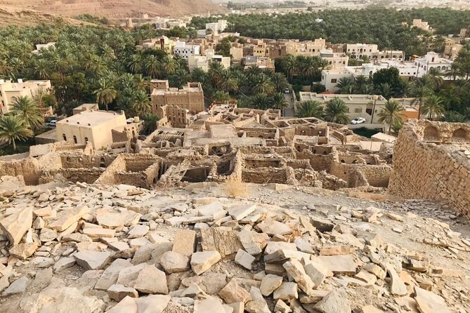 Private Full Day Birkat Al Mouz and Al Suwara Village Tour - Al Suwjara Village and the walk to the old houses