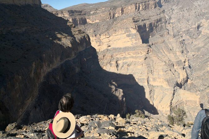 Private Full Day Guided Balcony Walk Hiking to Jebel Shams - Walking the 5.2-Mile Balcony Trail