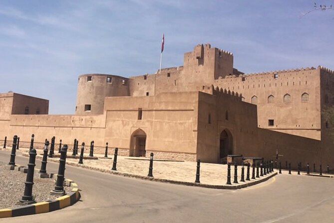 Private Full Day Nizwa Fort Nizwa Souq Bahla Fort Jabreen Castle - Jabreen Castle: where defense meets learning