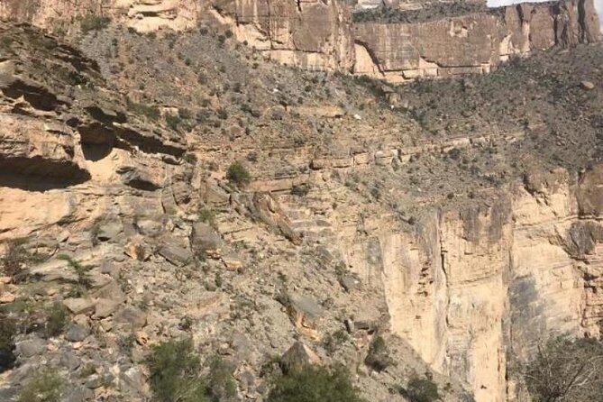 Private Full Day Trekking In the Grand Canyon (Balcony Walk) - The 7:30 am pickup and the road to Jabal Shams